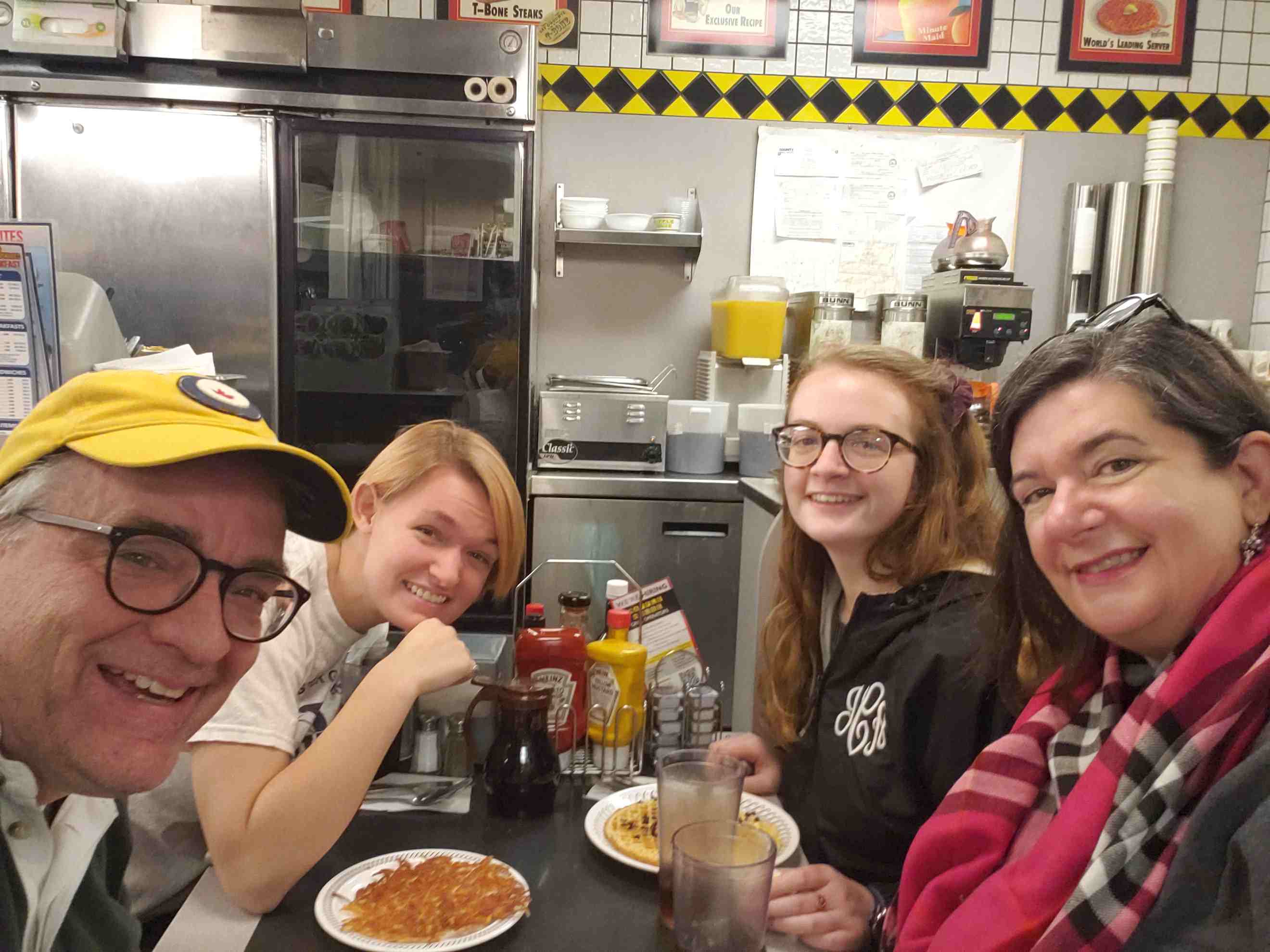 2019-11-28 Curti Waffle House dinner.jpg